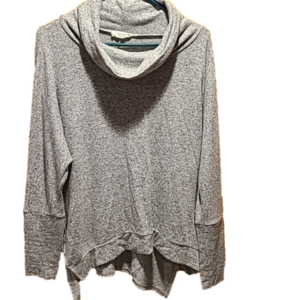 Heimious cowlneck sweater